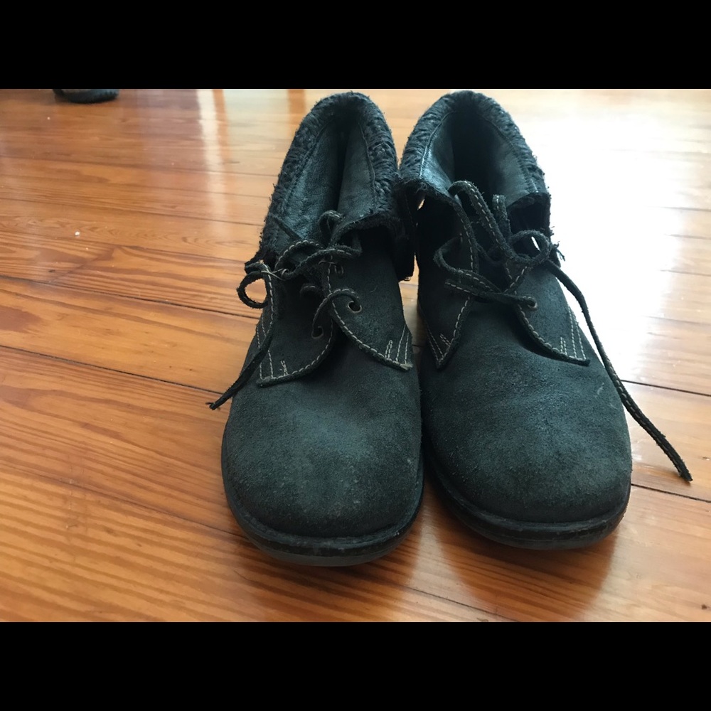 Sbicca Vintage Collection Black Suede Boots